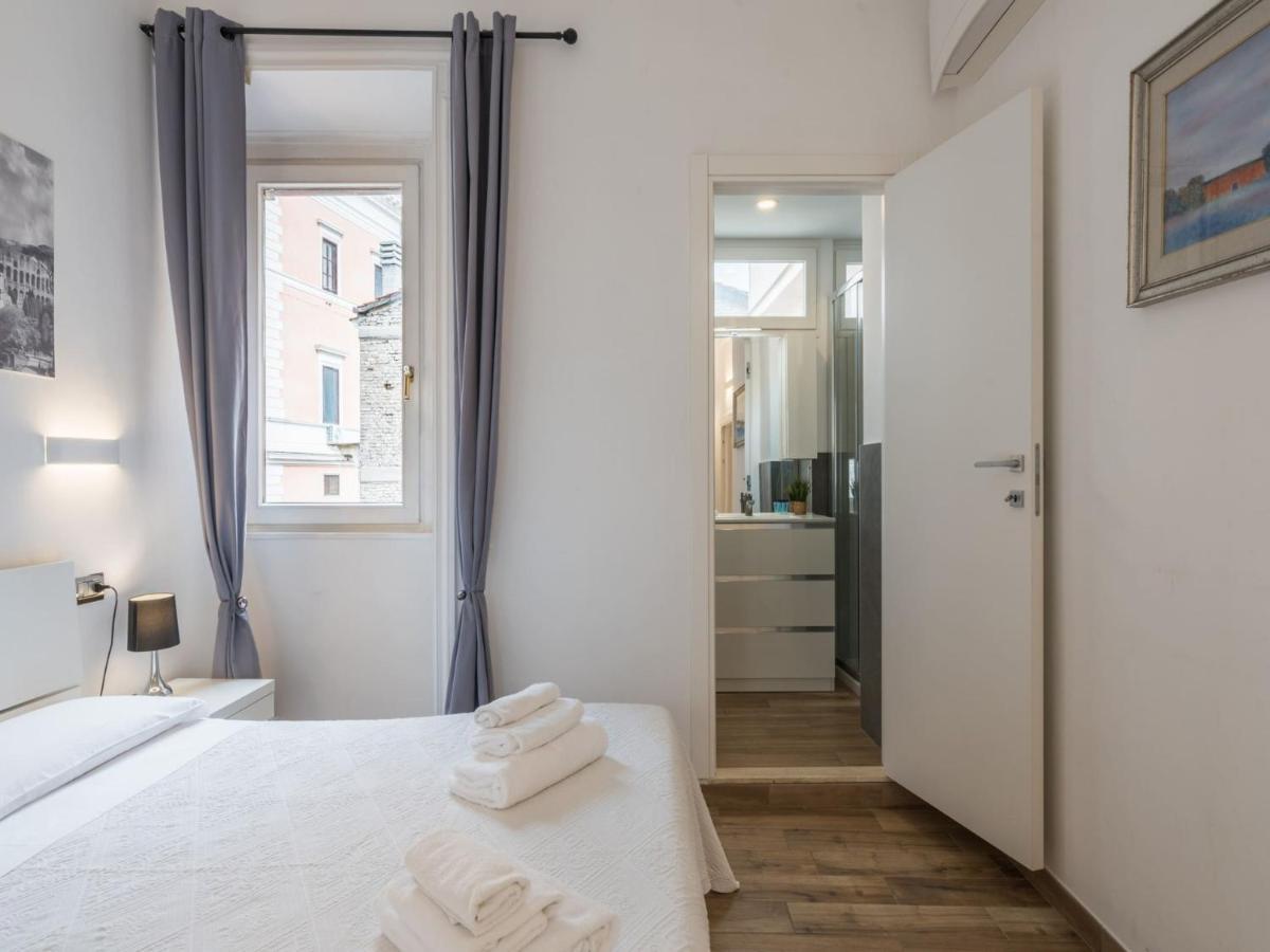 The Best Rent - Elegant Three-Bedroom Apartment A Few Steps From Fontana Di Trevi Exteriör bild