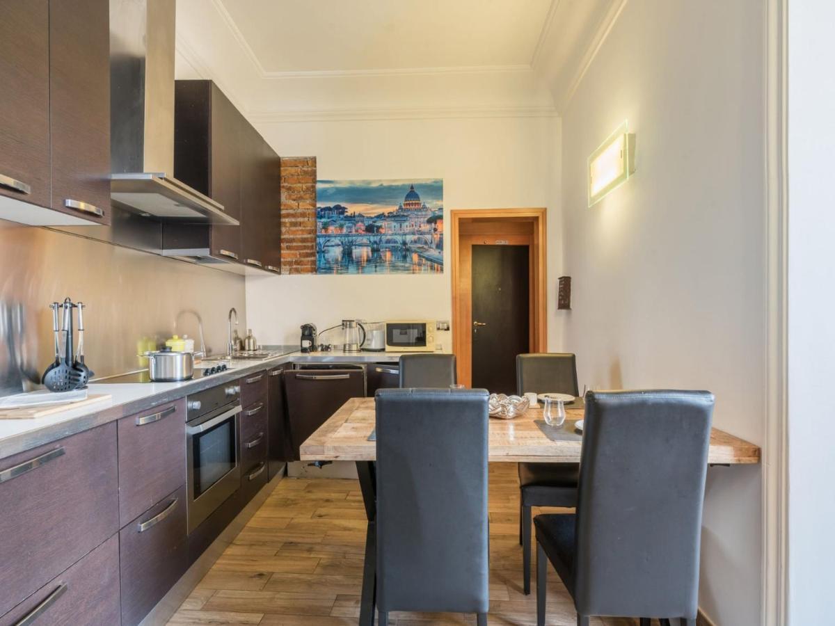 The Best Rent - Elegant Three-Bedroom Apartment A Few Steps From Fontana Di Trevi Exteriör bild