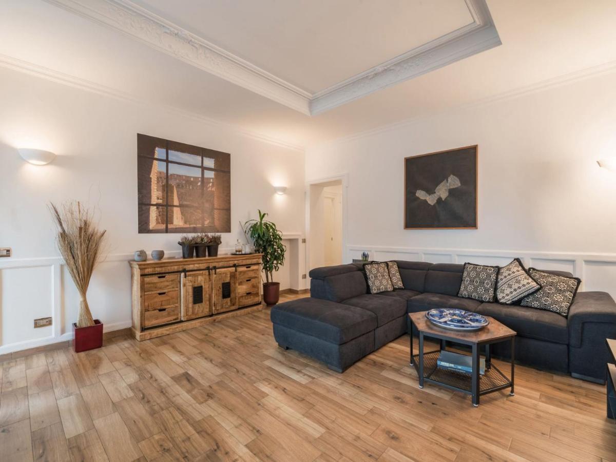 The Best Rent - Elegant Three-Bedroom Apartment A Few Steps From Fontana Di Trevi Exteriör bild