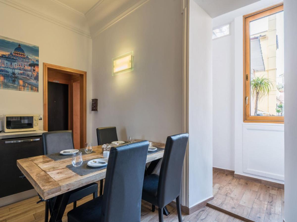 The Best Rent - Elegant Three-Bedroom Apartment A Few Steps From Fontana Di Trevi Exteriör bild